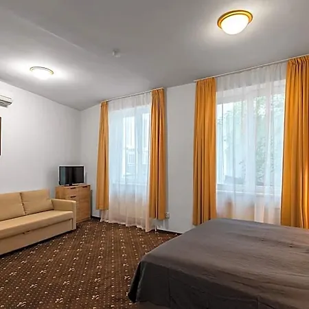Museum Hotel 3*