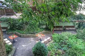 מלון Museum