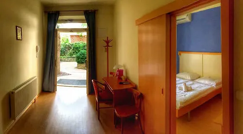 Hotel Museum 3*
